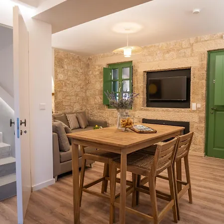 Olvio מלון דירות 4*