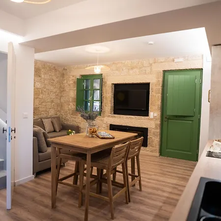 Aparthotel Olvio Kardhamili